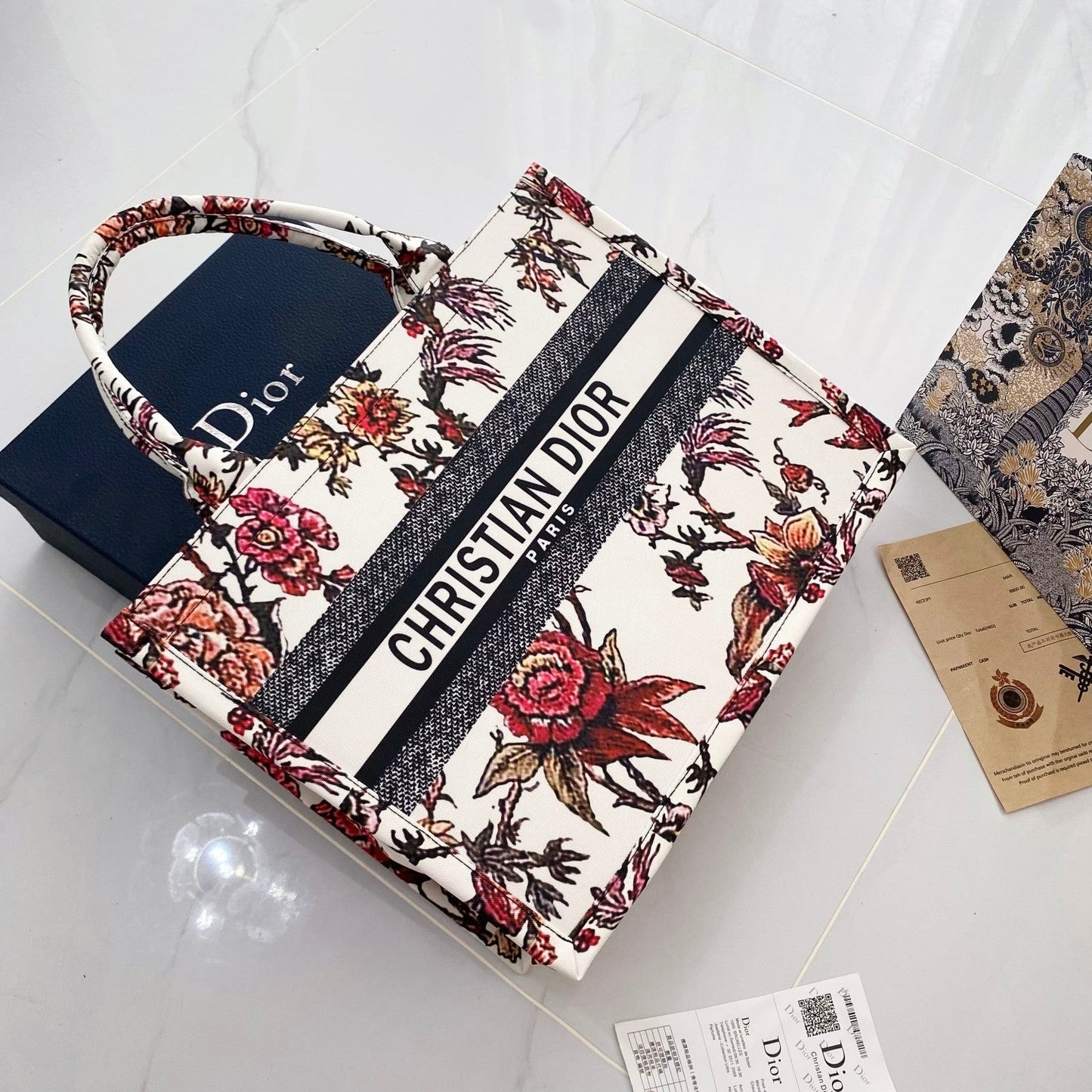 Designer Fashion Extra-Large Capacity Tote Bag Inspired