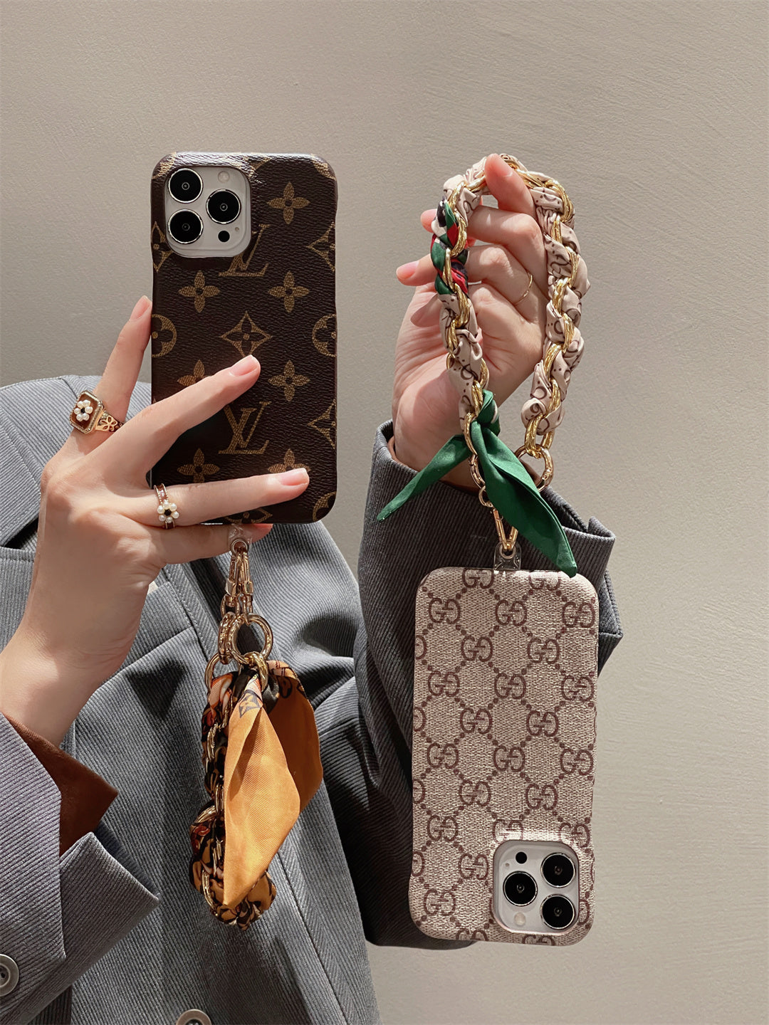 LUXURY LV PHONE CASE WITH HAND STRAP