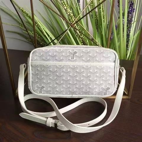 Designer A Pick for Discerning Tastes: An Elevated Crossbody Bag Inspired