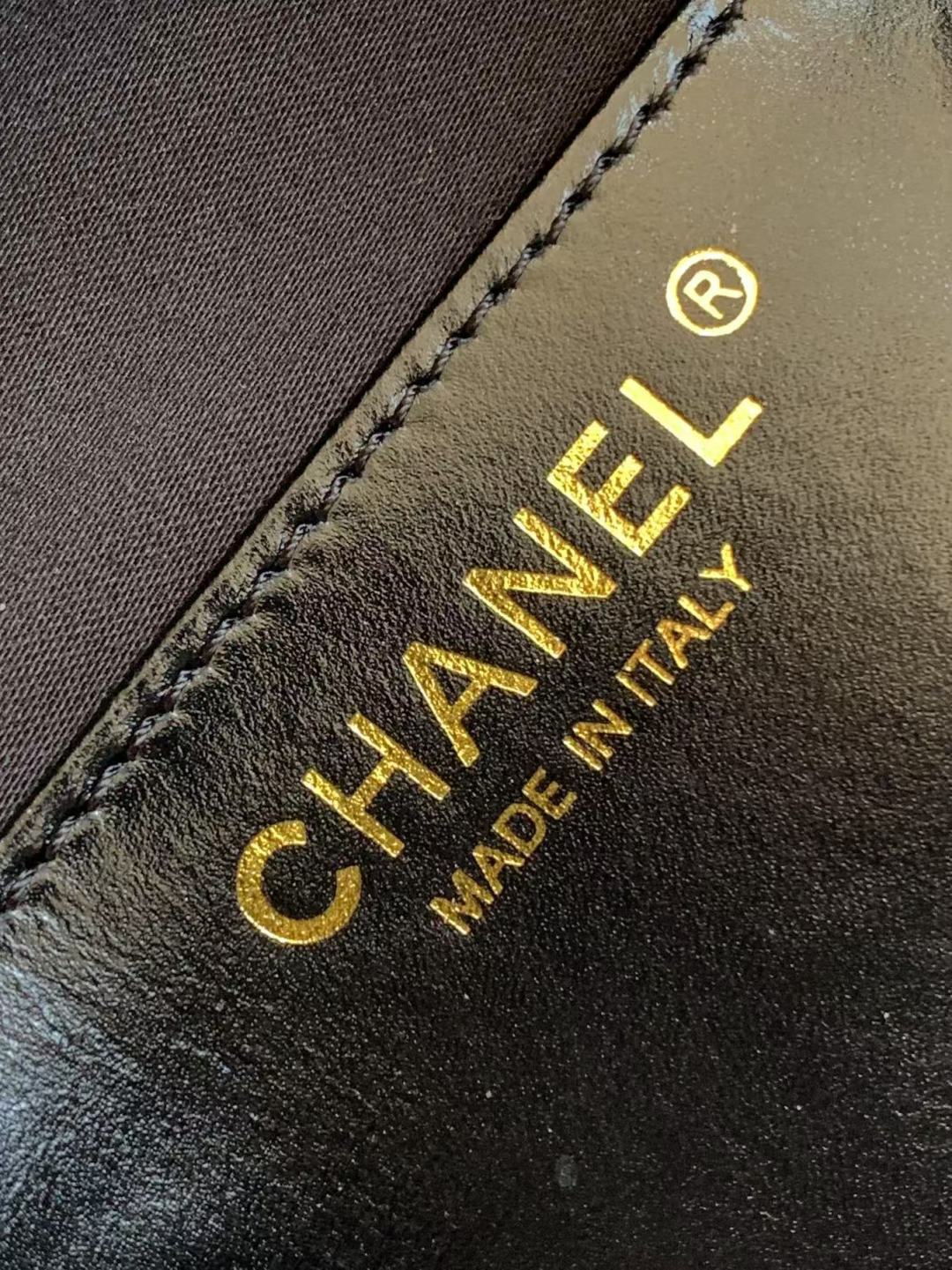 Designer CC 25 Small Handbag Grained Calfskin & Gold-Tone Metal Bag Inspired