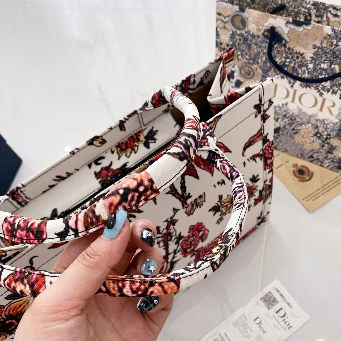 Designer Fashion Extra-Large Capacity Tote Bag Inspired