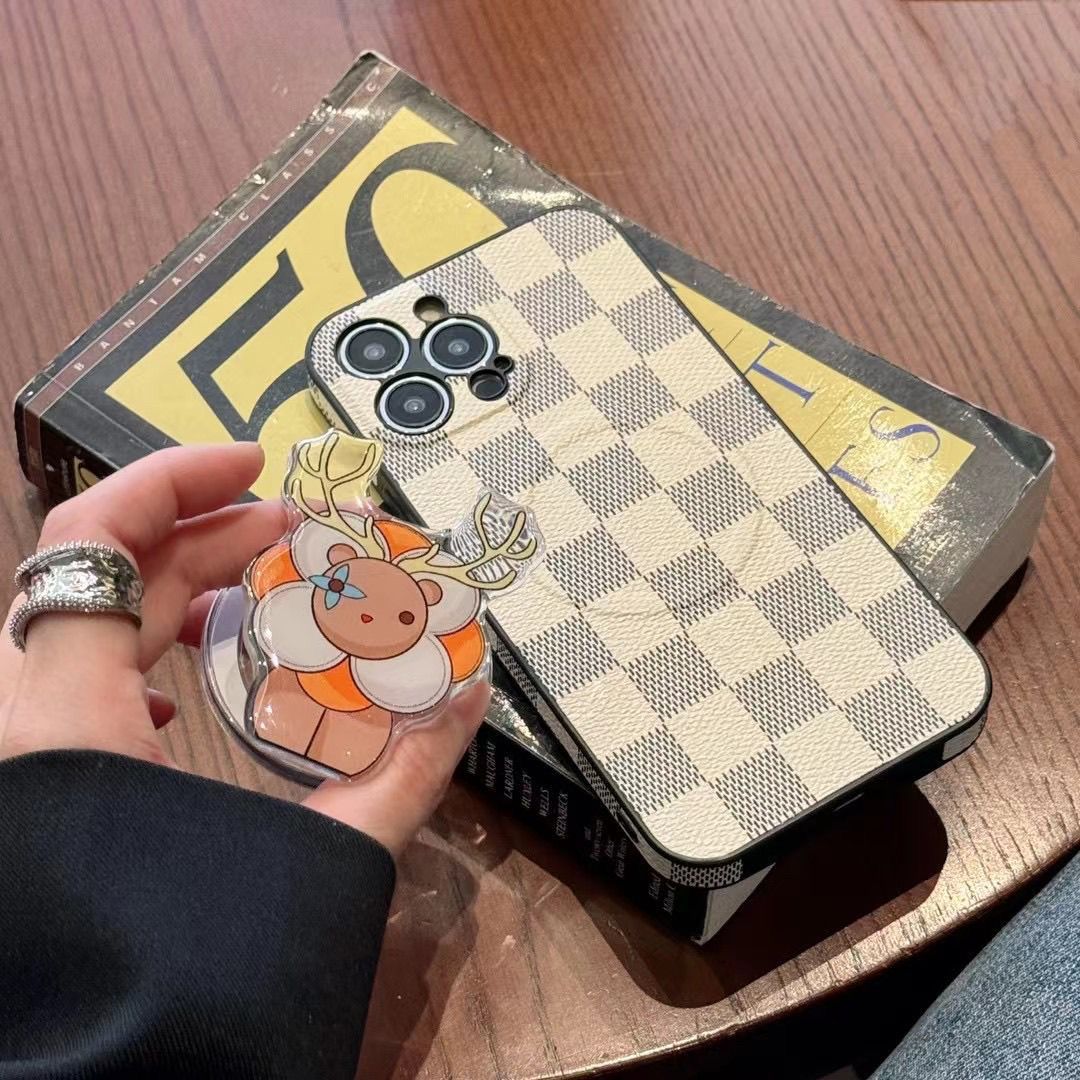 Premium Designer Louis Vuitton Luxury Magsafe iPhone case – Luxury Designer Phone Case