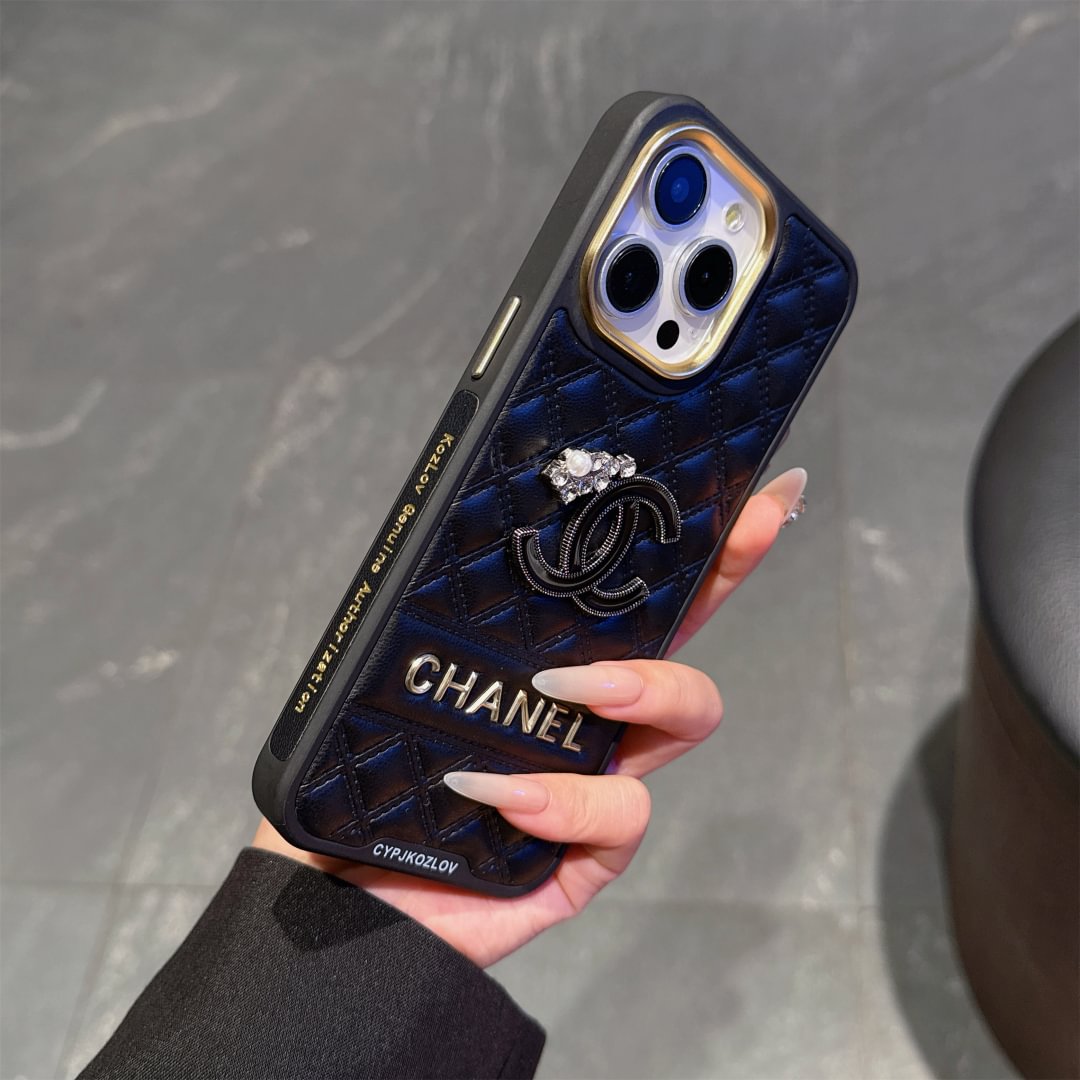 Luxury Chanel Diamond iPhone Case - High-end smartphone cases