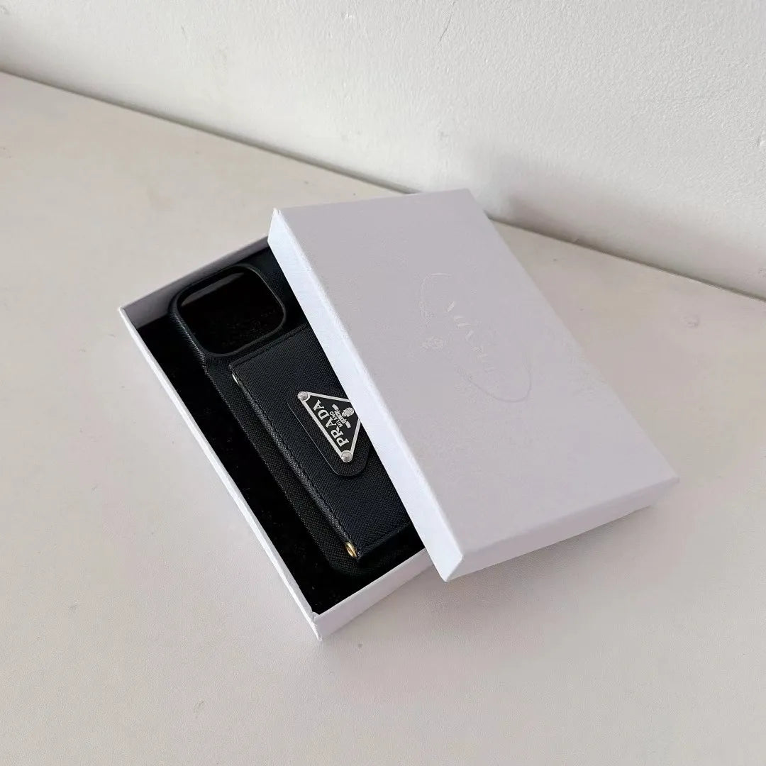 Shockproof Prada Iphone 17 Pro Max Case – MagSafe Premium Phone Case