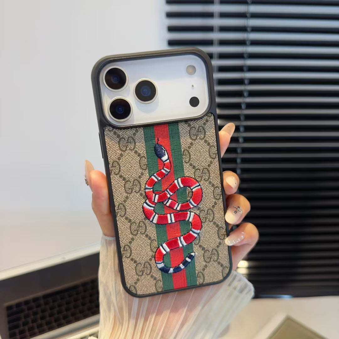 Gucci iPhone 13 Pro Max – MagSafe Premium Phone Case