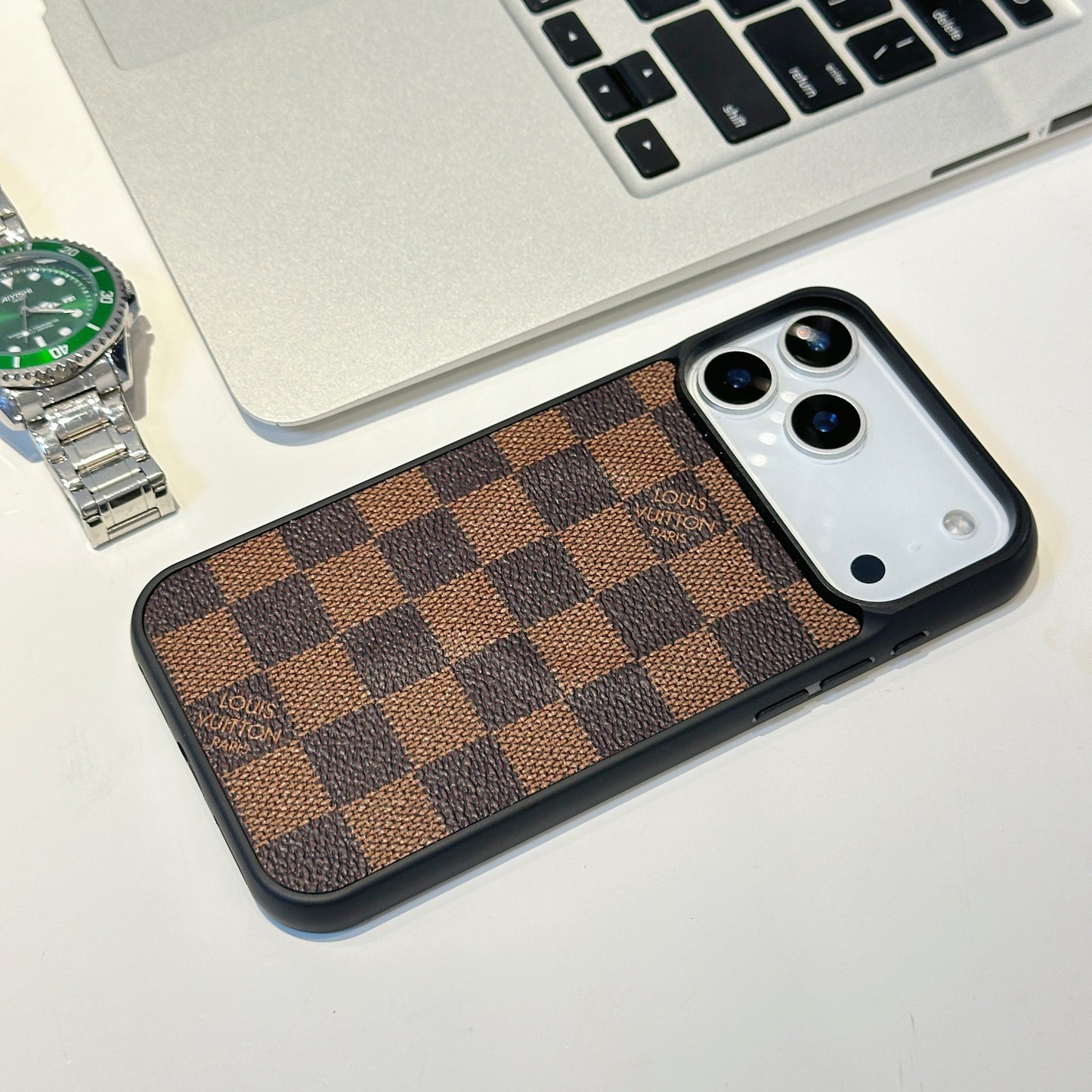 Louis Vuitton iPhone 14 Plus – MagSafe Premium Phone Case