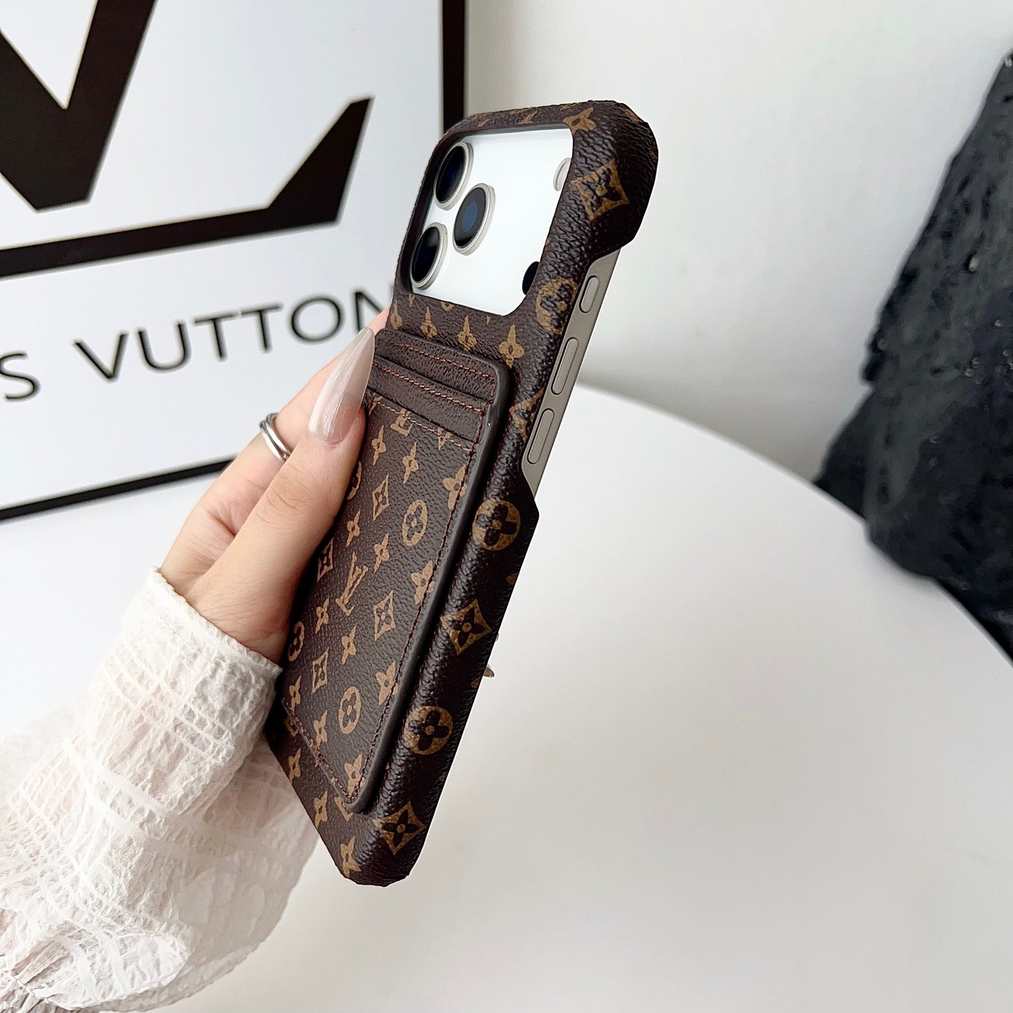 Louis Vuitton iPhone 15 Plus – MagSafe Premium Phone Case