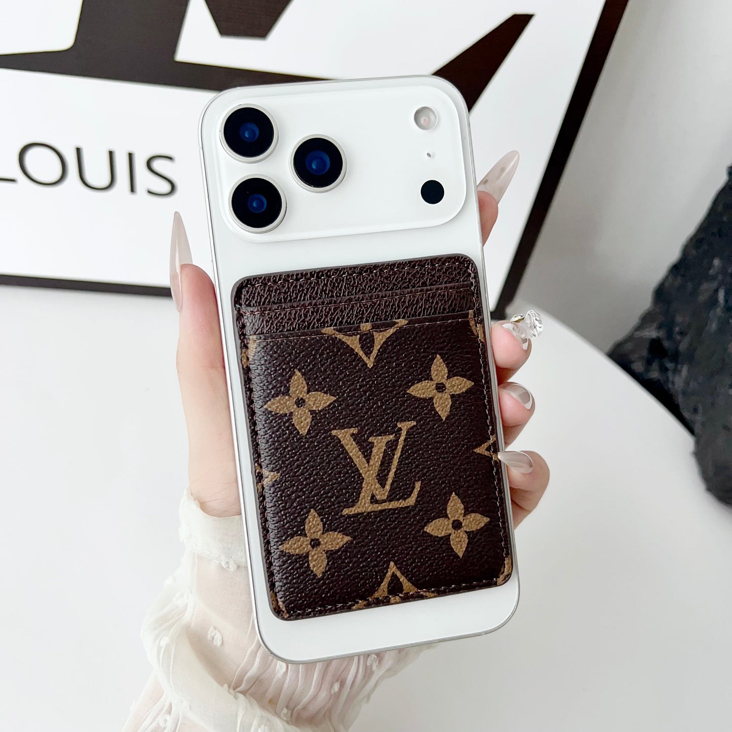 Louis Vuitton iPhone 16 – MagSafe Premium Phone Case