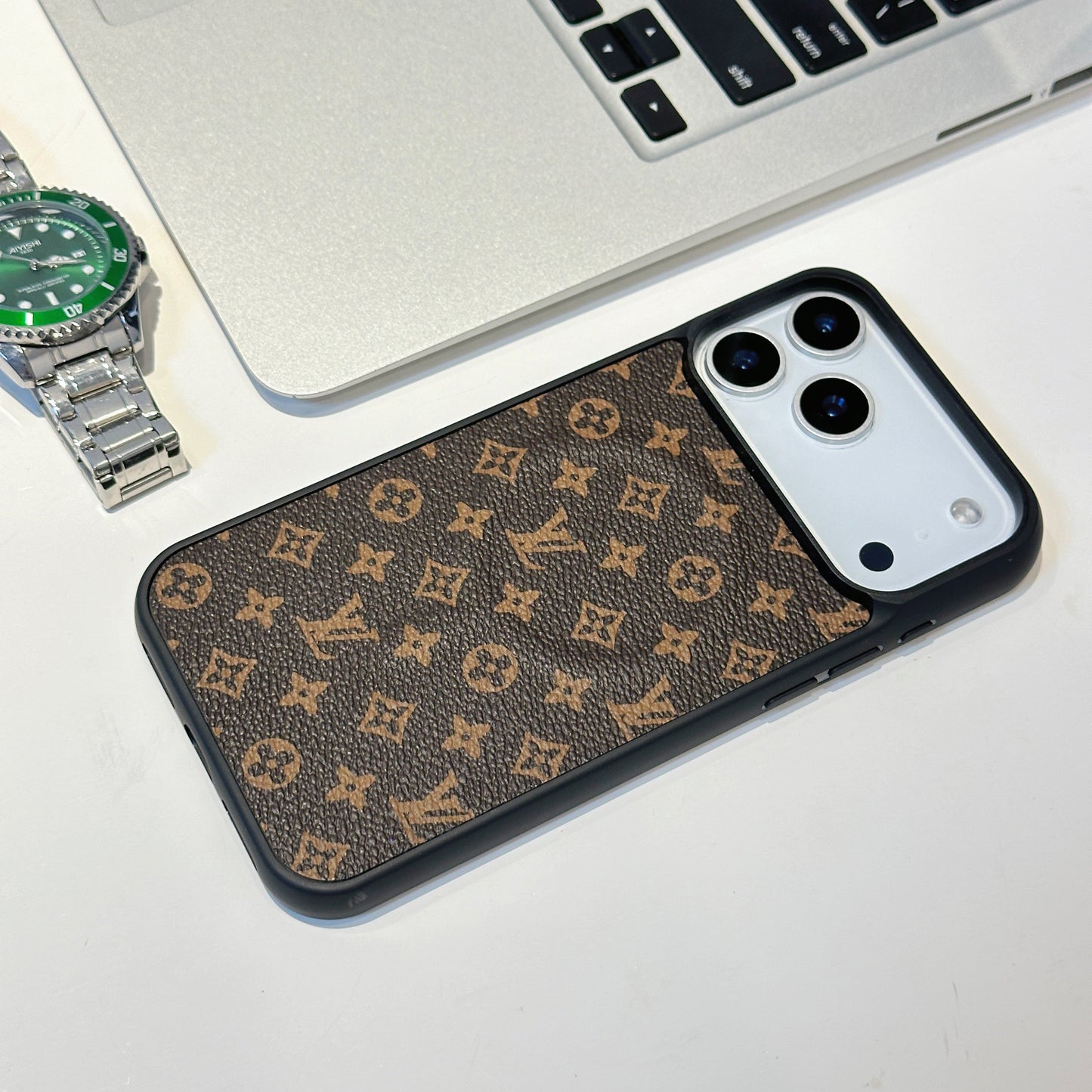 Louis Vuitton iPhone 17 Plus – MagSafe Premium Phone Case