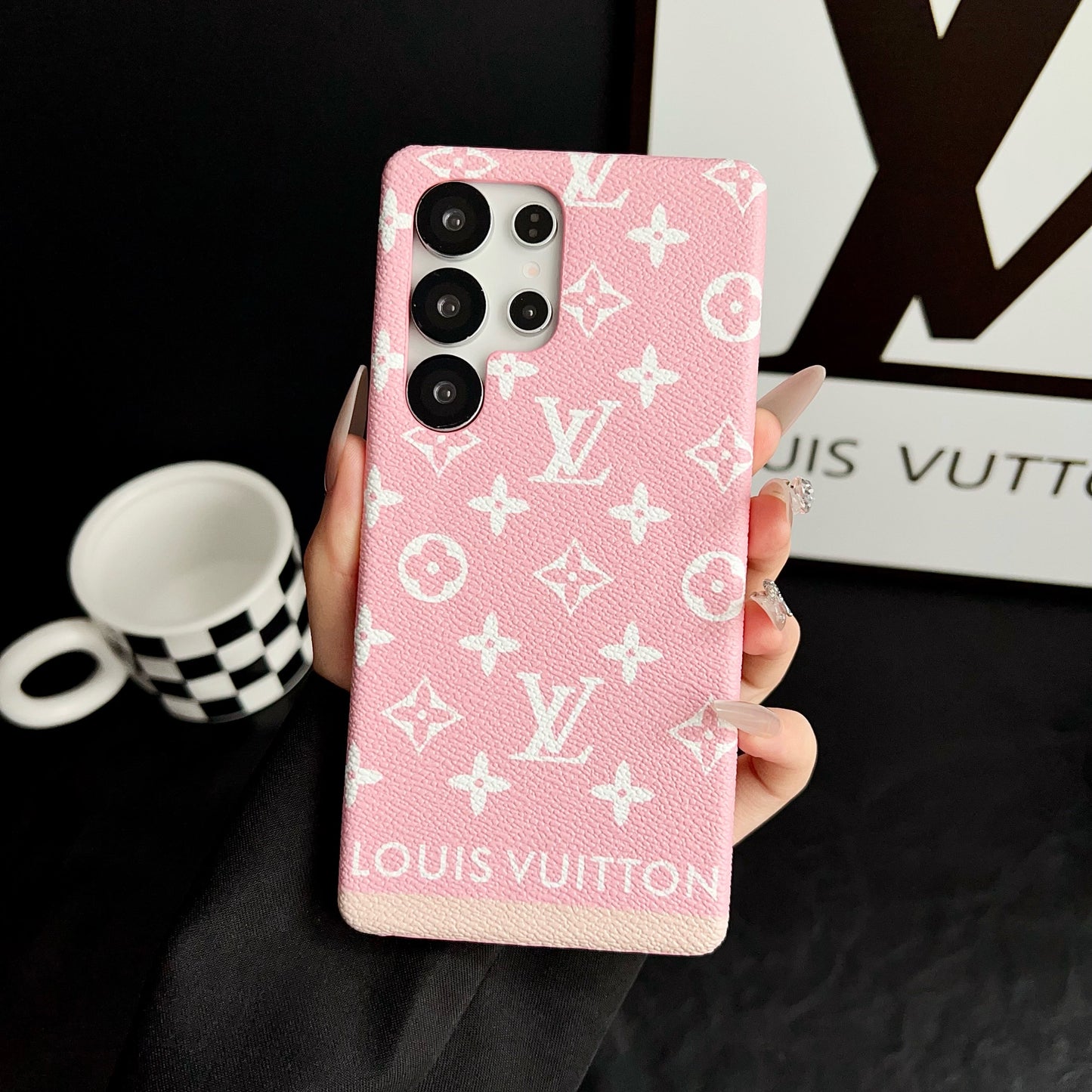 Louis Vuitton iPhone 17 Pro Max – Slim Clear Phone Case
