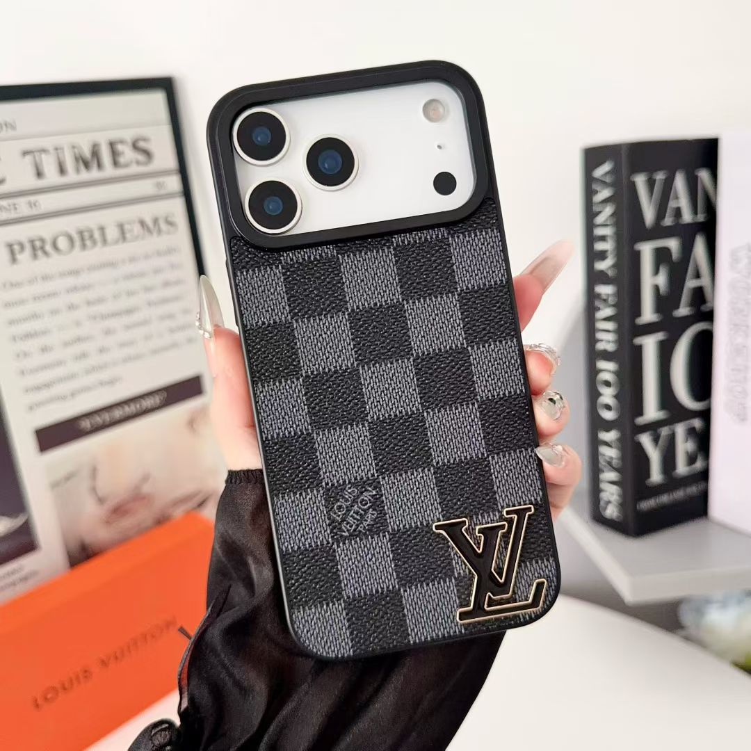 Louis Vuitton iPhone 14 – MagSafe Premium Phone Case