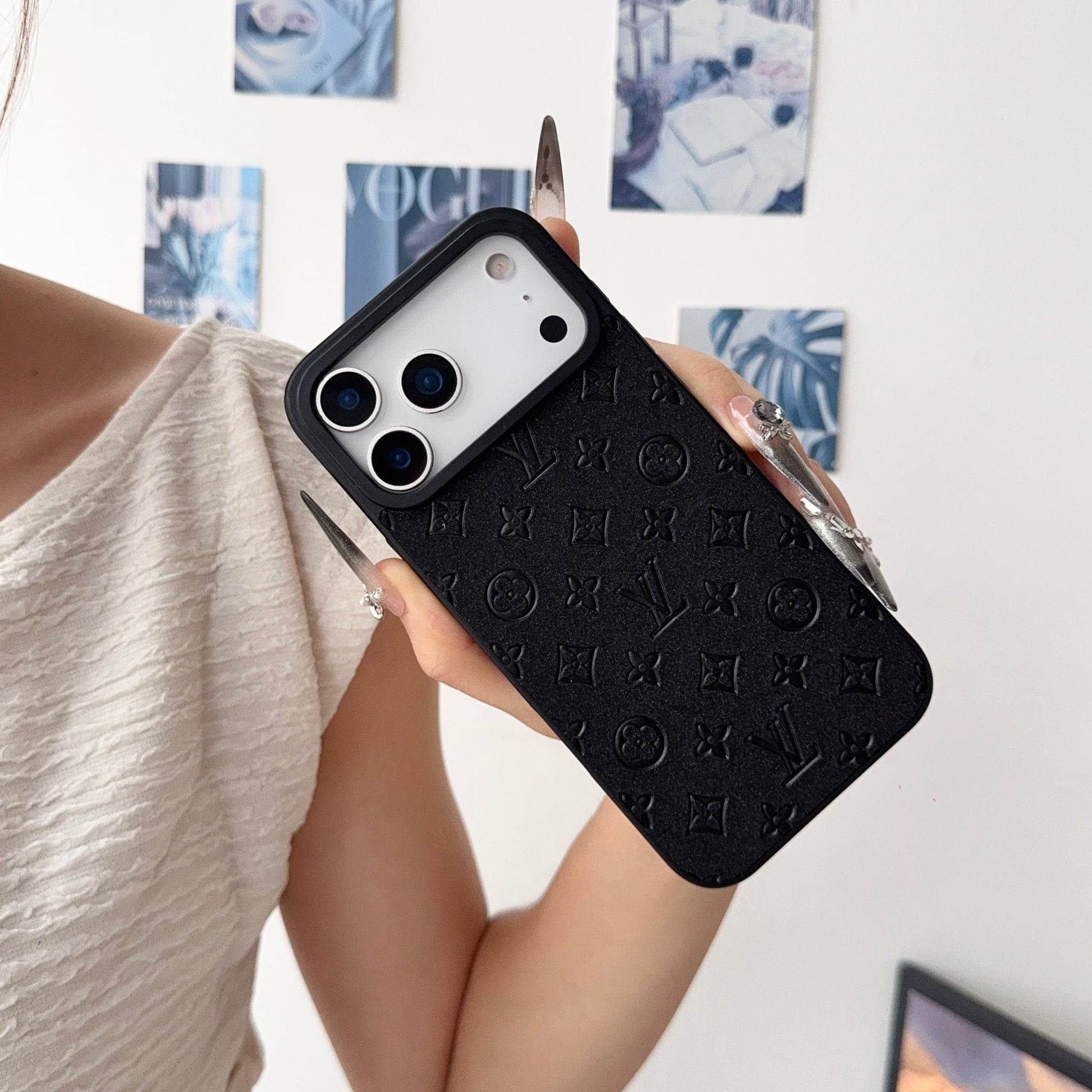 Louis Vuitton iPhone 17 Pro Max – Premium Designer Phone Case
